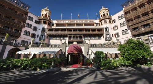 Las Palmas Santa Catalina Hotel