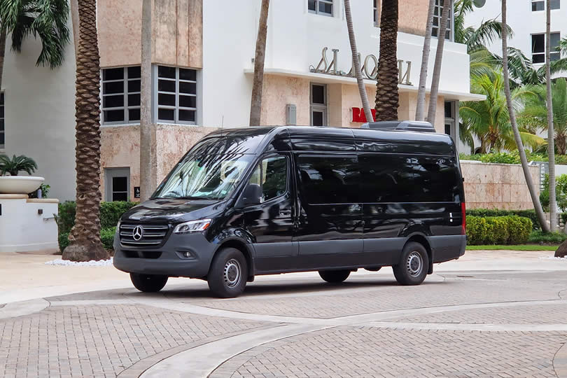 Miami hotel shuttle bus